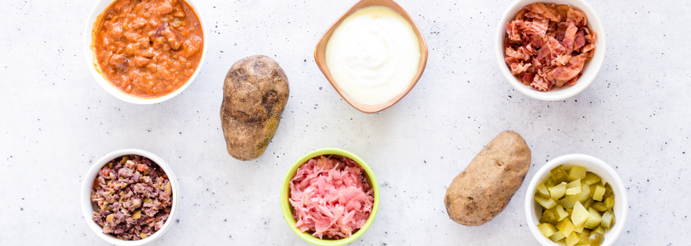 11 Healthy Toppings for Your Baked Potato Bar}